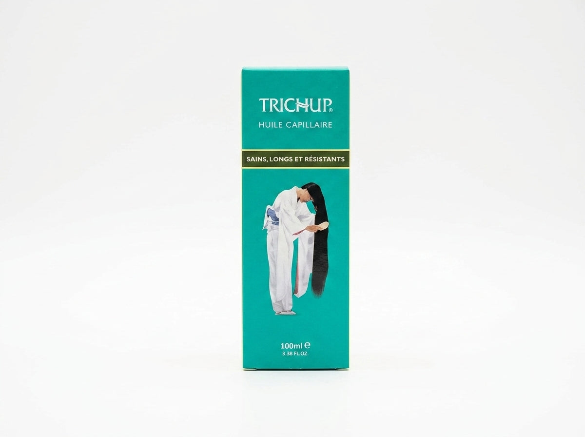 Texture riche enrichie en extraits de plantes indiennes pour fortifier les cheveux dès la racine.