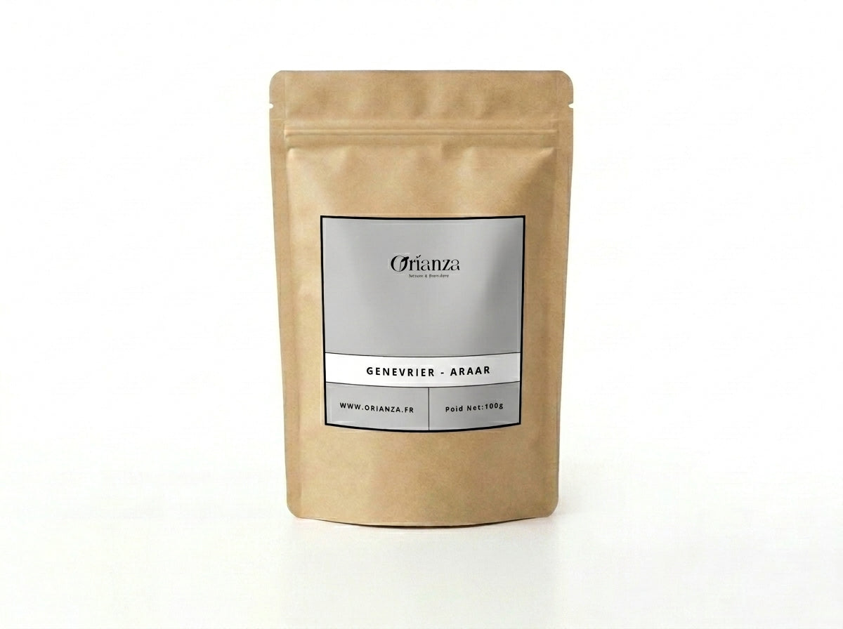 Sachet kraft de Genévrier Sauvage (Araar) de la marque Orianza, emballage étanche haute protection préservant les huiles essentielles.