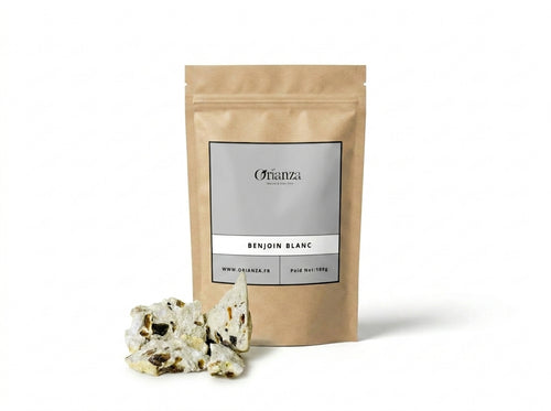 Sachet d'apothicaire en kraft de Benjoin Blanc Orianza Selection, Jaoui pur pour purification avec quelques larmes de résine à côté.